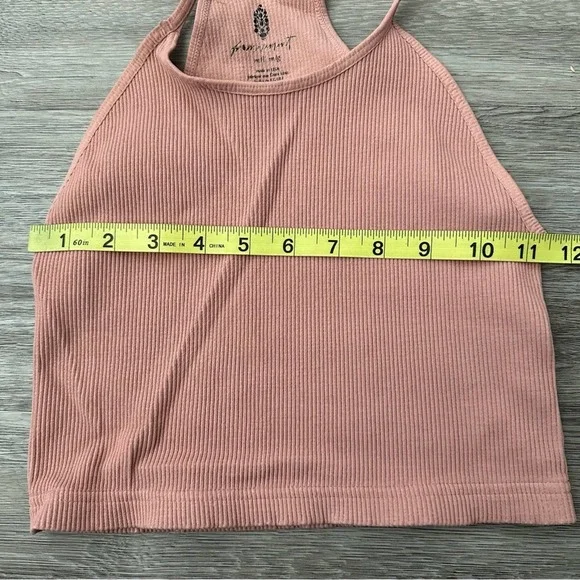 Free People cropped run tank in soft pink Size M/L - Picture 8 of 10